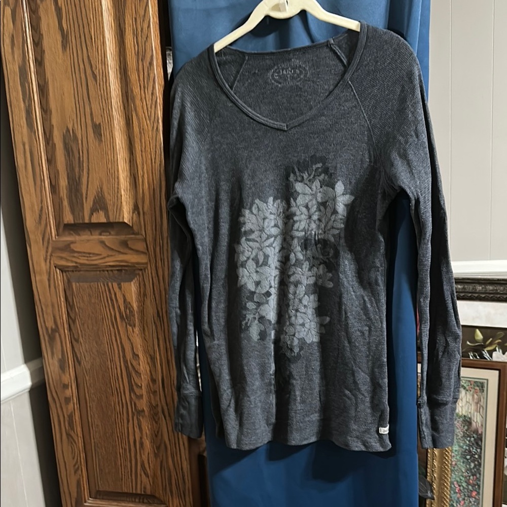 Gray Long Sleeve Floral Tee